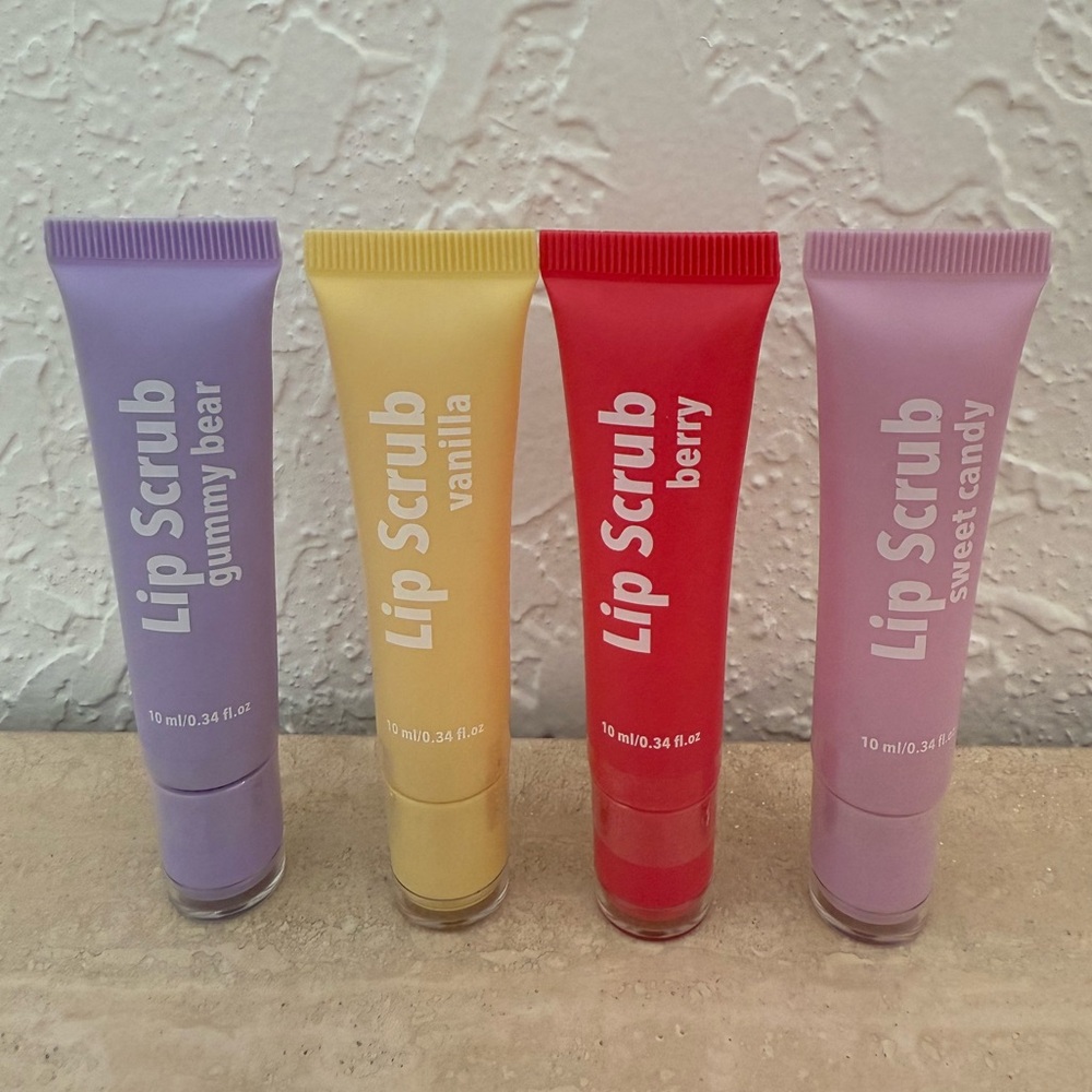 Lip Scrub - YOU PICK | Gummy Bear/Vanilla/Berry/Sweet Candy- 10ml